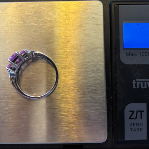 10k White Gold Pink Sapphire and Diamond Chip Ring Size 7 - Picture 7 of 7